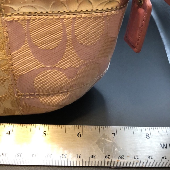 Coach Shiny Metallic Leather Lilac cosmetics bag - Picture 12 of 14